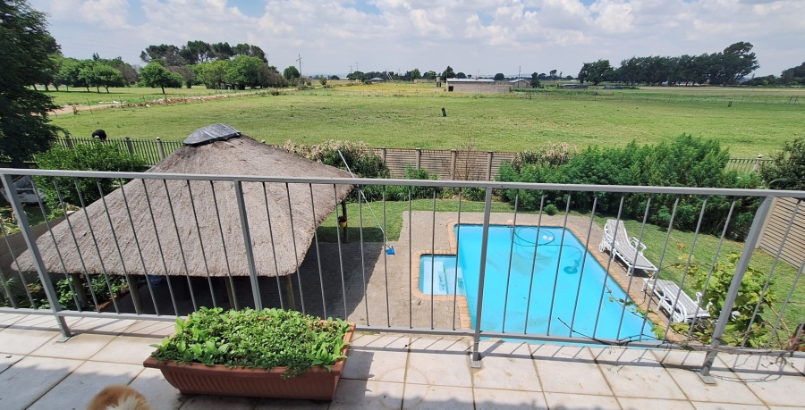4 Bedroom Property for Sale in Vaal Power A H Free State